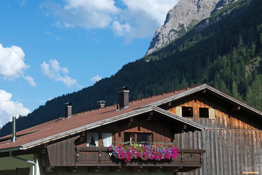 Berghof Am Schwand Hotel Hinterhornbach Exterior photo